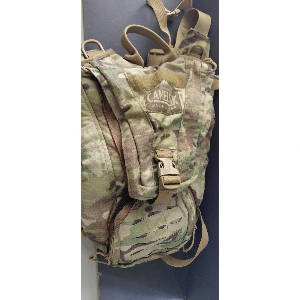 Military tactical use CamelBak Ambush tactical Bag Missing Reservoir Part AS IS